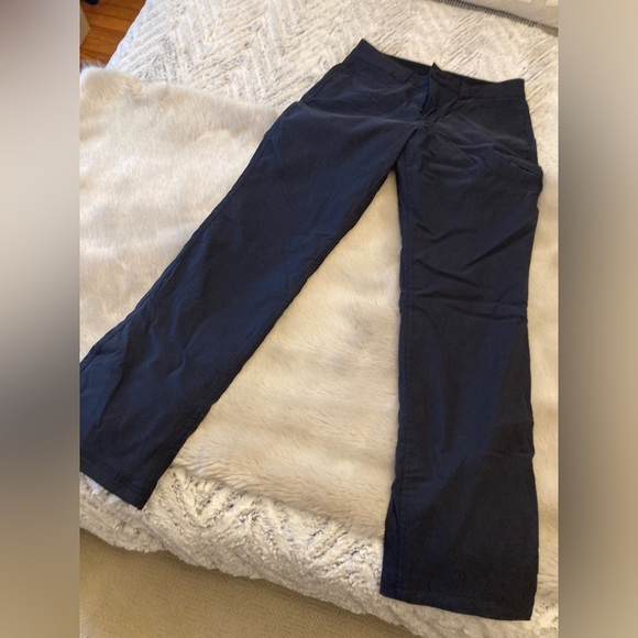 Womens Eddie Bauer fleece lined pants size 4 - Picture 1 of 5